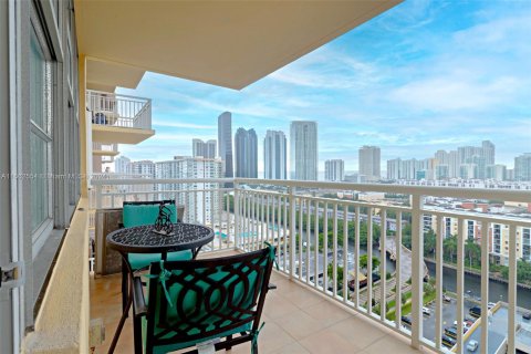 Copropriété à vendre à Sunny Isles Beach, Floride: 2 chambres, 100.98 m2 № 1370649 - photo 5