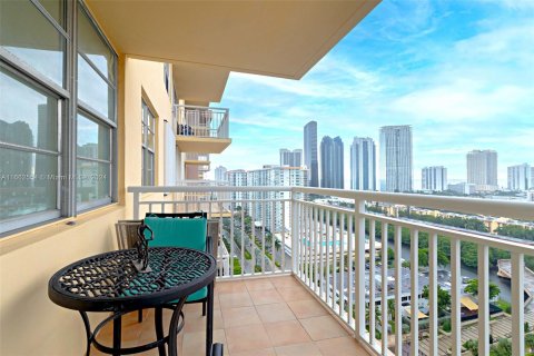 Copropriété à vendre à Sunny Isles Beach, Floride: 2 chambres, 100.98 m2 № 1370649 - photo 3