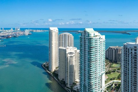 Copropriété à vendre à Miami, Floride: 3 chambres, 328.5 m2 № 1328422 - photo 2