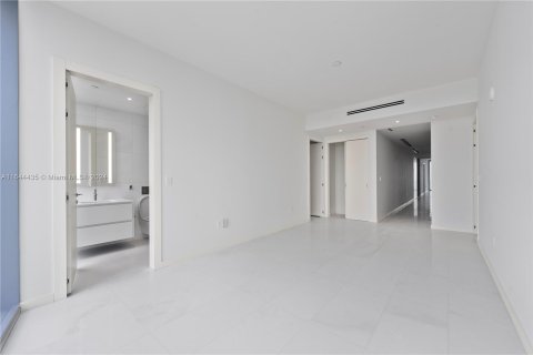 Condo in Miami, Florida, 3 bedrooms  № 1328422 - photo 25