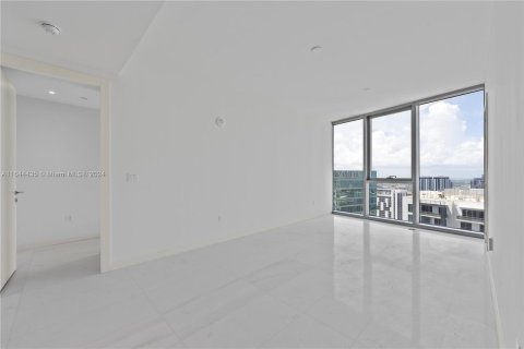 Copropriété à vendre à Miami, Floride: 3 chambres, 328.5 m2 № 1328422 - photo 24