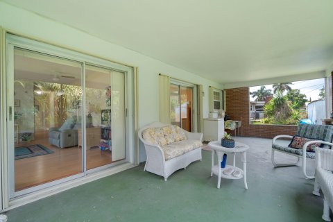 Casa en venta en Lake Worth, Florida, 3 dormitorios, 140.1 m2 № 1179612 - foto 12