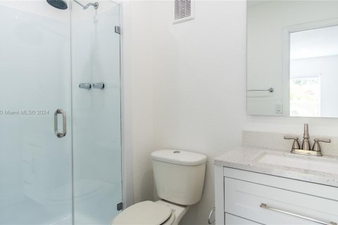 Townhouse in Miami, Florida 3 bedrooms, 140.28 sq.m. № 1397400 - photo 10