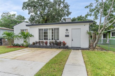 Casa en venta en Miami, Florida, 4 dormitorios, 201.13 m2 № 1397442 - foto 23