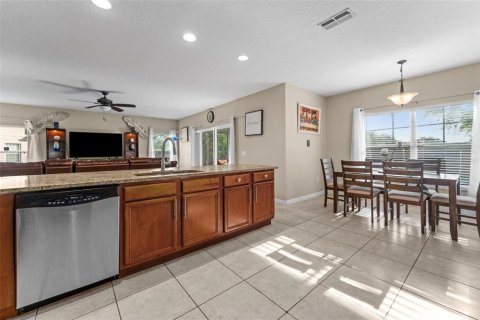 Villa ou maison à vendre à Kissimmee, Floride: 4 chambres, 264.49 m2 № 1259061 - photo 19