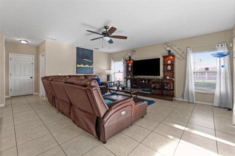 Villa ou maison à vendre à Kissimmee, Floride: 4 chambres, 264.49 m2 № 1259061 - photo 22