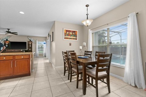 Villa ou maison à vendre à Kissimmee, Floride: 4 chambres, 264.49 m2 № 1259061 - photo 14