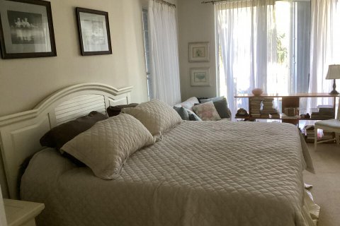 Condo in Vero Beach, Florida, 2 bedrooms  № 851772 - photo 21