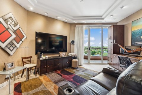 Condo in Coral Gables, Florida, 3 bedrooms  № 1170688 - photo 19