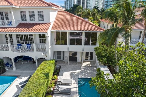 Villa ou maison à vendre à Aventura, Floride: 3 chambres, 280.75 m2 № 1311234 - photo 6