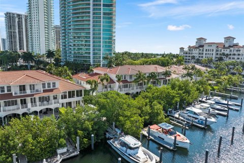 Villa ou maison à vendre à Aventura, Floride: 3 chambres, 280.75 m2 № 1311234 - photo 21