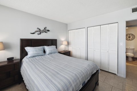 Condominio en venta en Hallandale Beach, Florida, 2 dormitorios, 109.62 m2 № 970309 - foto 8
