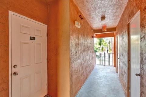 Copropriété à vendre à Davie, Floride: 2 chambres, 109.9 m2 № 1189563 - photo 2