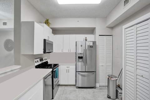 Condo in Davie, Florida, 2 bedrooms  № 1189563 - photo 25