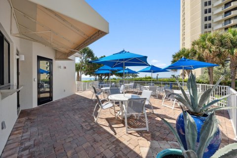 Condominio en venta en Riviera Beach, Florida, 2 dormitorios, 148.64 m2 № 1189612 - foto 21