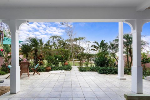 Condo in Tequesta, Florida, 2 bedrooms  № 977103 - photo 26