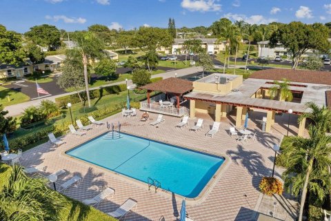 Copropriété à louer à Delray Beach, Floride: 2 chambres, 91.23 m2 № 954702 - photo 1