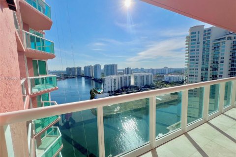 Condo in Aventura, Florida, 3 bedrooms  № 922122 - photo 27