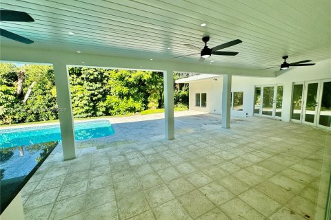 Villa ou maison à vendre à Pinecrest, Floride: 6 chambres, 448.25 m2 № 783273 - photo 22