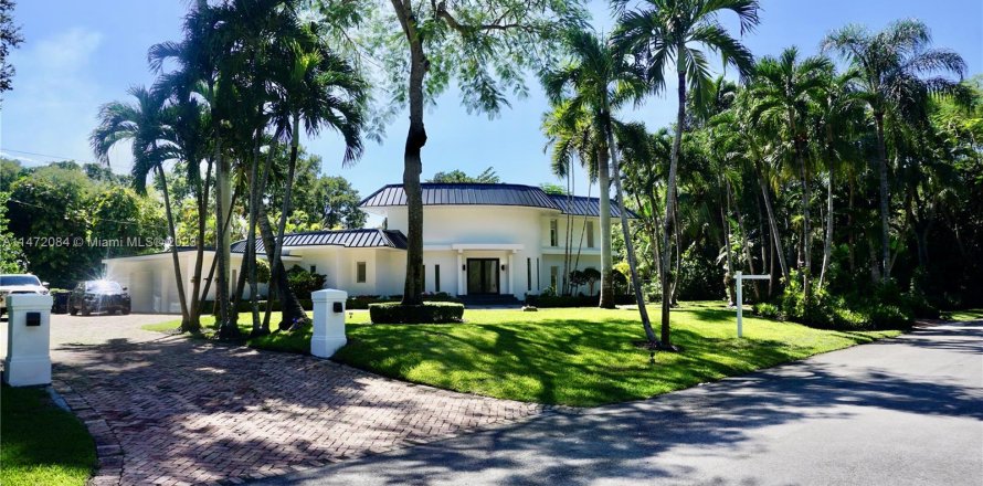 Casa en Pinecrest, Florida 6 dormitorios, 448.25 m2 № 783273