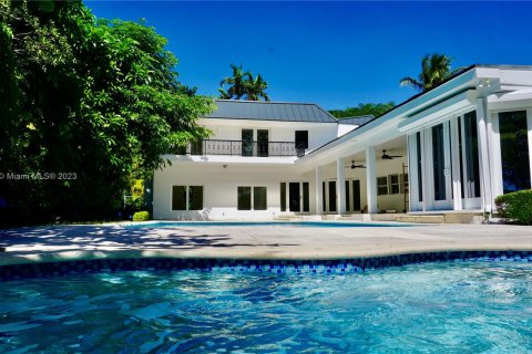 Villa ou maison à vendre à Pinecrest, Floride: 6 chambres, 448.25 m2 № 783273 - photo 4