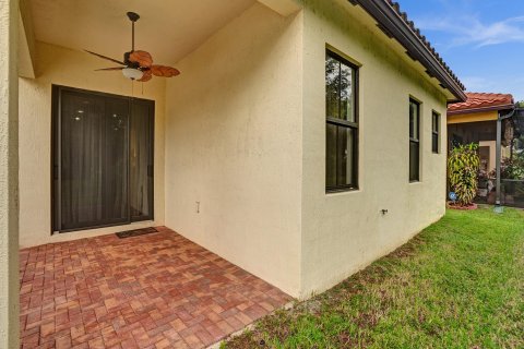 Villa ou maison à vendre à Tamarac, Floride: 3 chambres, 145.02 m2 № 805565 - photo 2