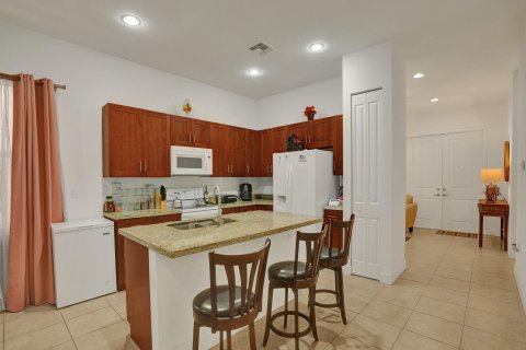 Villa ou maison à vendre à Tamarac, Floride: 3 chambres, 145.02 m2 № 805565 - photo 25