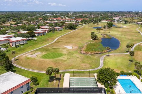 Condo in Vero Beach, Florida, 1 bedroom  № 1312501 - photo 19