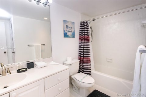 Apartment in Sunny Isles Beach, Florida 1 bedroom, 93.37 sq.m. № 5122 - photo 15