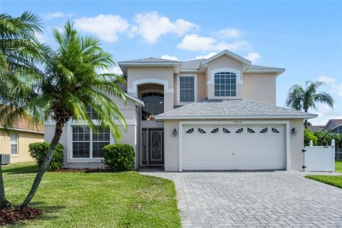 Villa ou maison à vendre à Kissimmee, Floride: 5 chambres, 243.22 m2 № 1242891 - photo 1