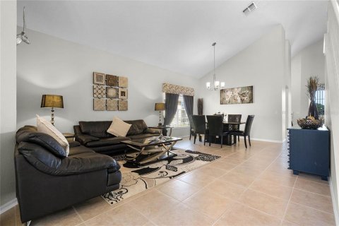 Villa ou maison à vendre à Kissimmee, Floride: 5 chambres, 243.22 m2 № 1242891 - photo 3