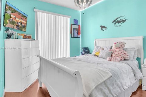 Adosado en venta en Homestead, Florida, 4 dormitorios, 160.54 m2 № 882222 - foto 18