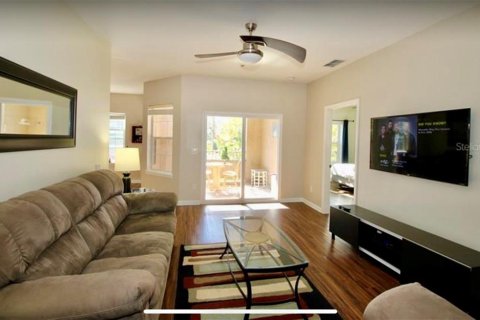 Condominio en venta en Orlando, Florida, 3 dormitorios, 130.53 m2 № 833653 - foto 3