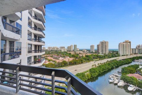 Condominio en venta en Aventura, Florida, 2 dormitorios, 109.72 m2 № 1380096 - foto 4