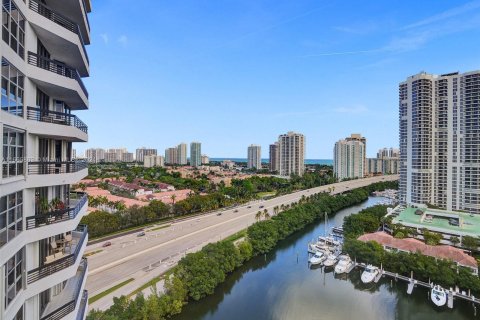 Condo in Aventura, Florida, 2 bedrooms  № 1380096 - photo 5