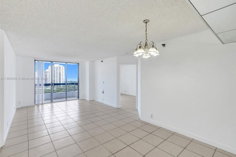 Copropriété à vendre à Aventura, Floride: 2 chambres, 109.72 m2 № 1380096 - photo 7