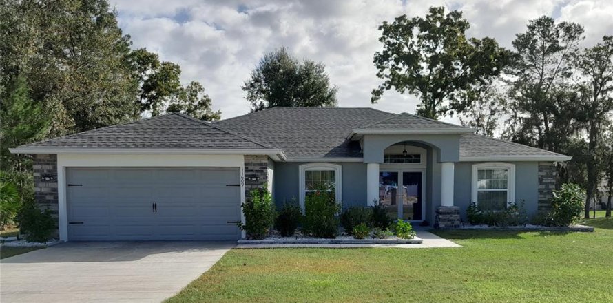 House in Ocala, Florida 4 bedrooms, 171.22 sq.m. № 1424968