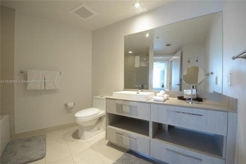 Copropriété à vendre à Hollywood, Floride: 1 chambre, 78.97 m2 № 1282675 - photo 25