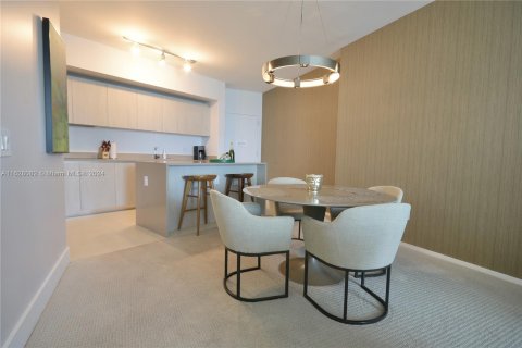 Condominio en venta en Hollywood, Florida, 1 dormitorio, 78.97 m2 № 1282675 - foto 13