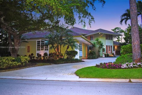 House in Stuart, Florida 4 bedrooms, 393.53 sq.m. № 1435307 - photo 18