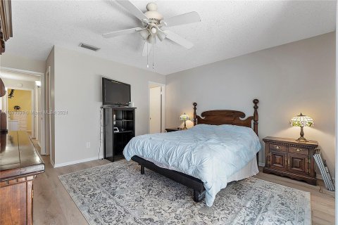 Condo in Stuart, Florida, 2 bedrooms  № 1435330 - photo 12