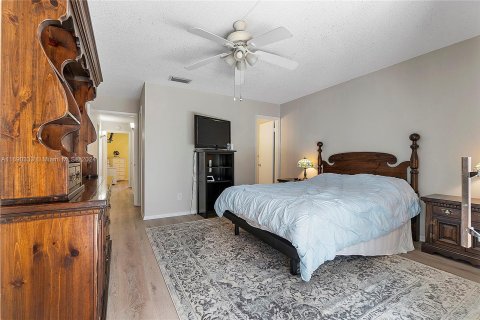 Condo in Stuart, Florida, 2 bedrooms  № 1435330 - photo 11