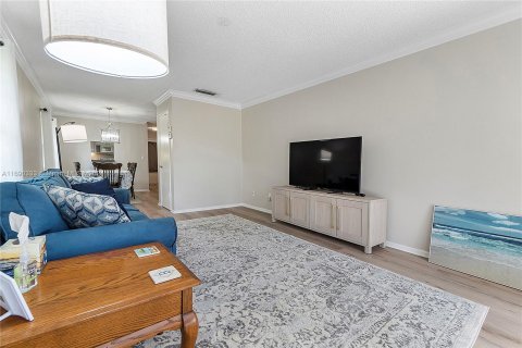 Condo in Stuart, Florida, 2 bedrooms  № 1435330 - photo 6