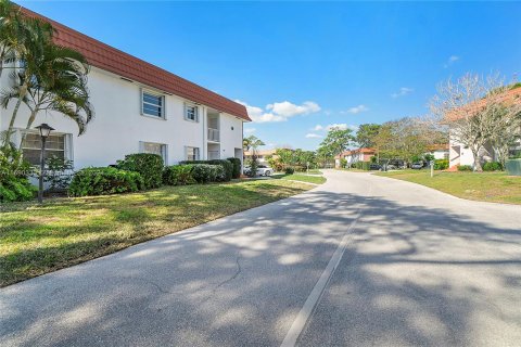 Condo in Stuart, Florida, 2 bedrooms  № 1435330 - photo 19