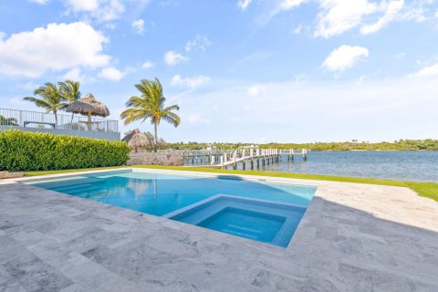 Villa ou maison à vendre à Tequesta, Floride: 6 chambres, 462.65 m2 № 1155872 - photo 11