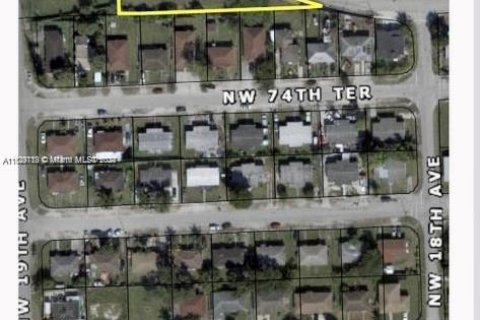 Commercial property in Miami, Florida № 1291933 - photo 16