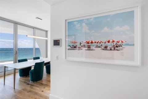 Condo in Sunny Isles Beach, Florida, 2 bedrooms  № 1180910 - photo 30