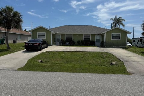 Купить коммерческую недвижимость в Энглвуд, Флорида 4 спальни, 178м2, № 1105719 - фото 1