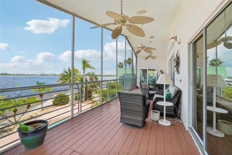 Casa en venta en Hernando Beach, Florida, 3 dormitorios, 250.65 m2 № 1374851 - foto 22