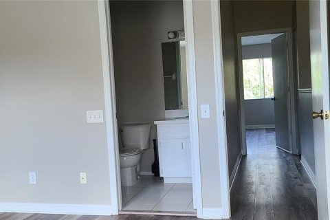 Townhouse in Tampa, Florida 2 bedrooms, 110 sq.m. № 1427692 - photo 13